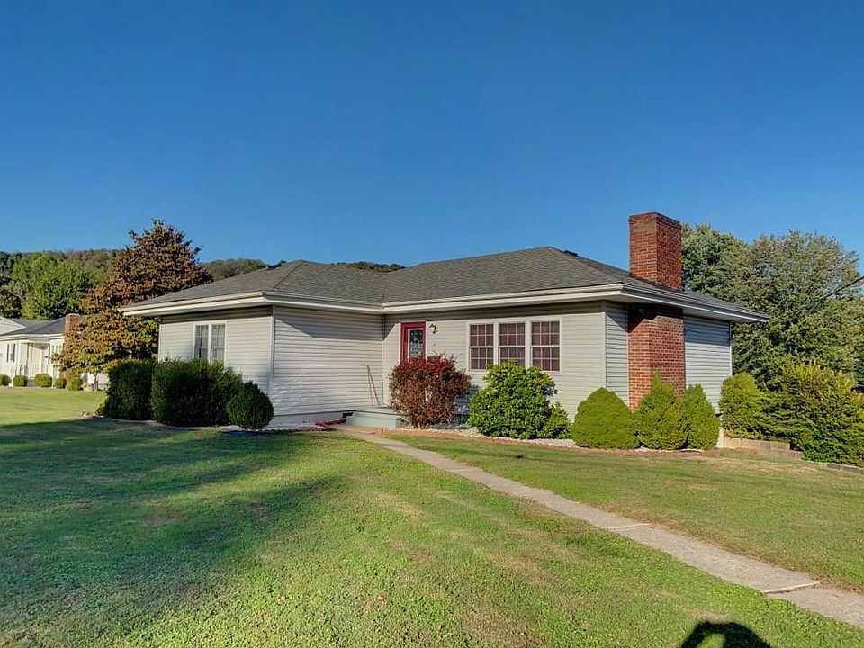 1st image of 24 Cherokee Dr