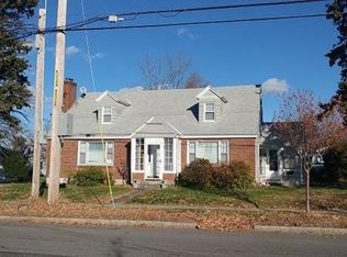 429 Burncoat St, Worcester, MA 01606