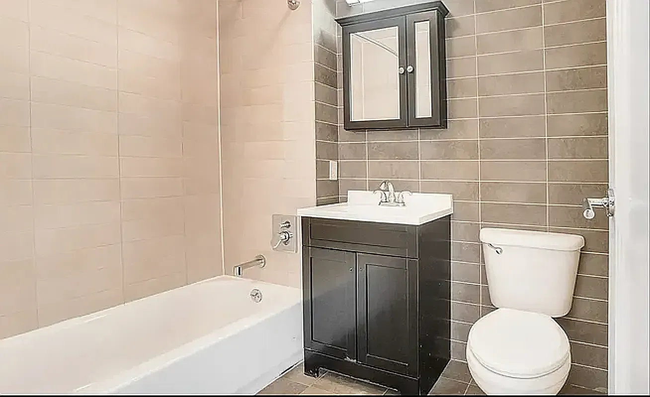 574 4th Avenue — Photo 3