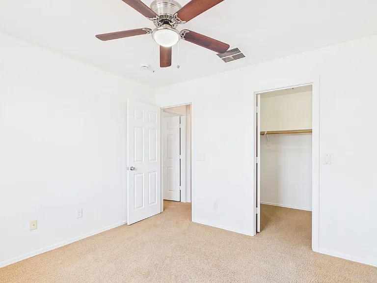 1661 W Harding Ave — Photo 27