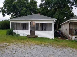 403 Pleasant St, Suffolk, VA 23434