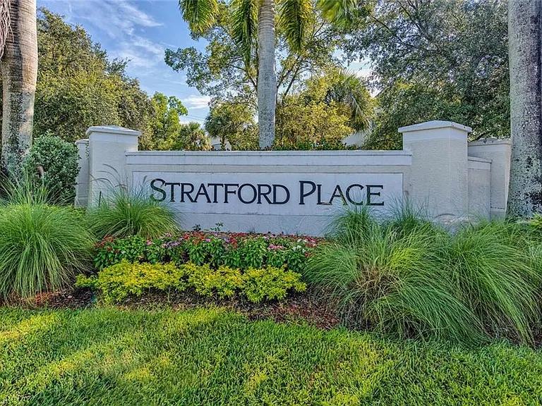 1080 Hampton Cir — Photo 23