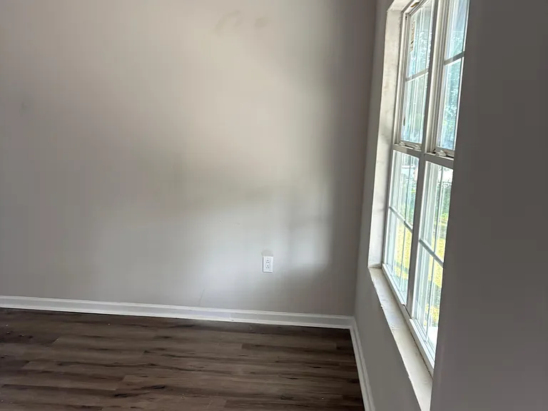 2830 Cherry Ave — Photo 2