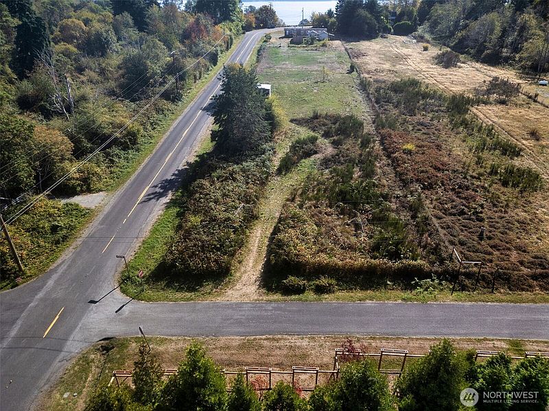 3rd image of 24525 59th Avenue SW