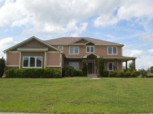 4740 SW Gull Point Dr, Lees Summit, MO 64082