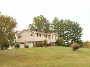 109 Hicks Acres Dr, Gray, TN 37615