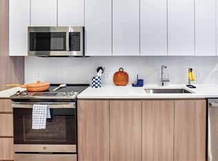 100 Crucible Dr #222, Harrison, NJ 07029