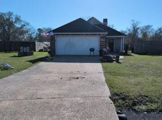 11365 E Paula St, Saint Amant, LA 70774