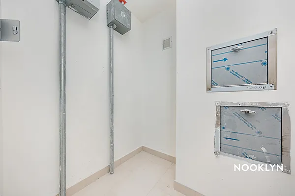 Rented by Nooklyn NYC LLC | media 47