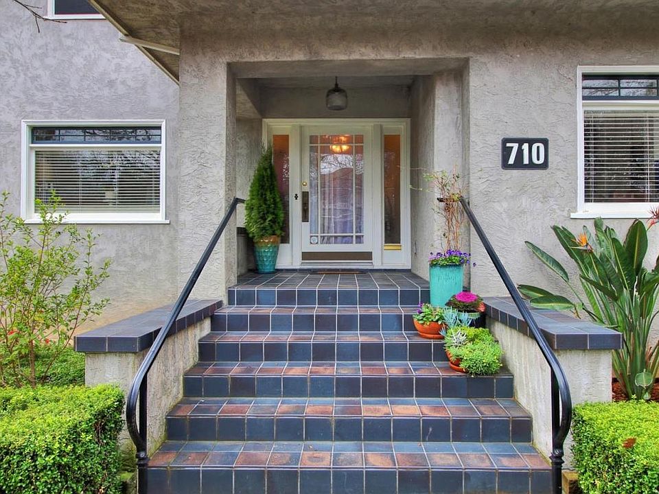 1st image of 710 22nd St