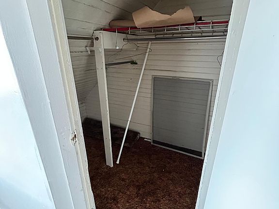 2nd image of 1265 W Genesee St #301