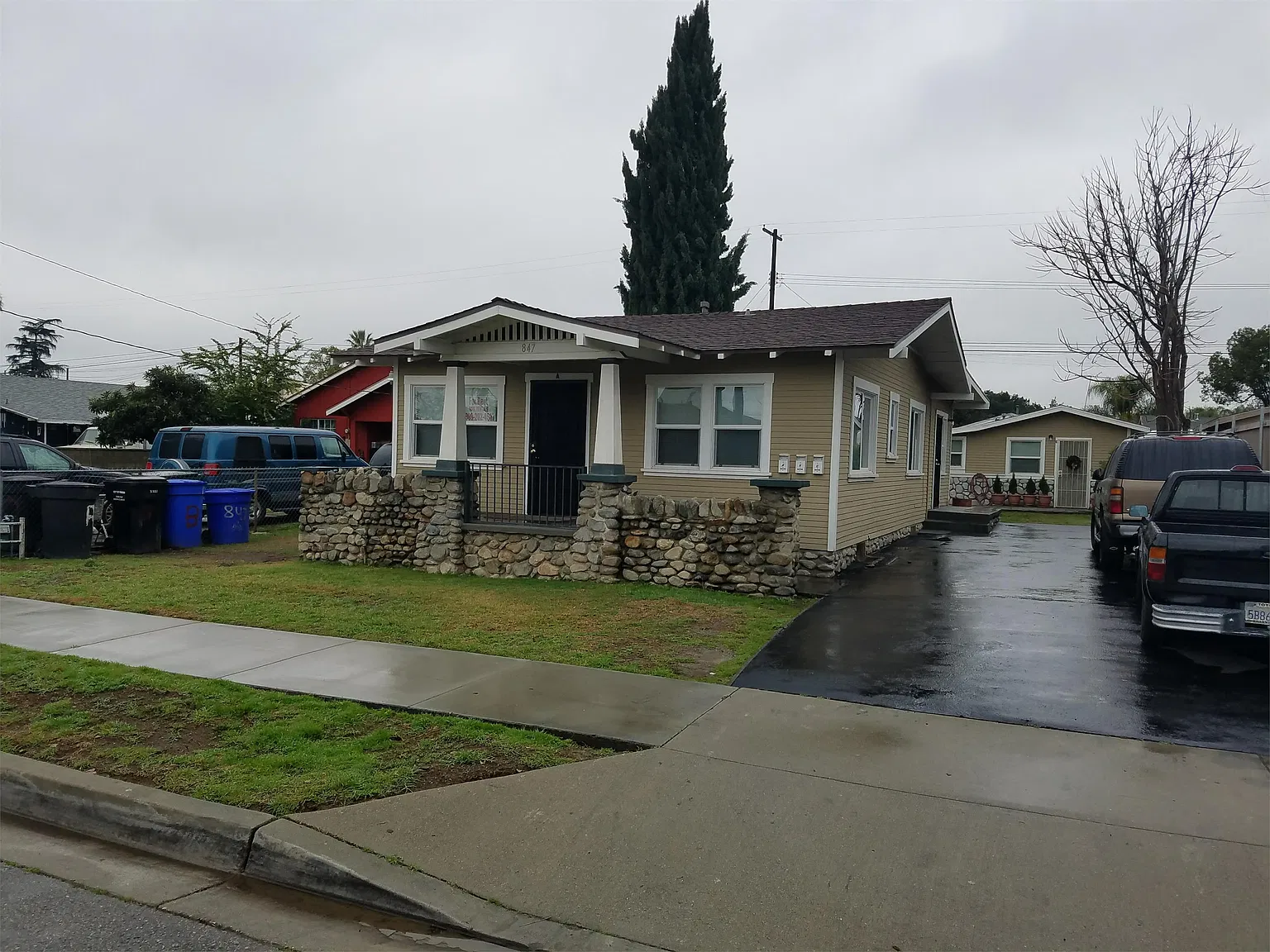 Eighth, 847 E. - 847-B — Photo 1