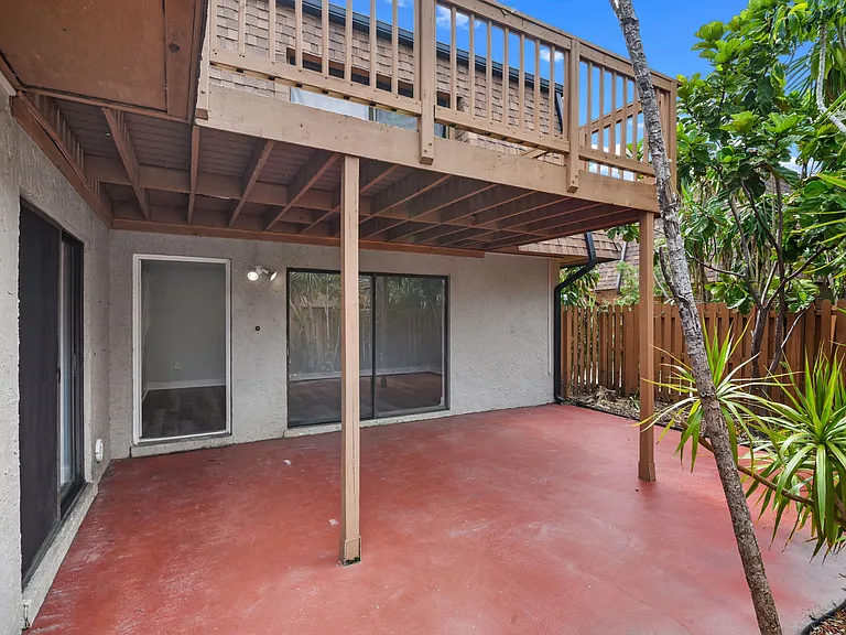 1828 S Park Ave — Photo 19