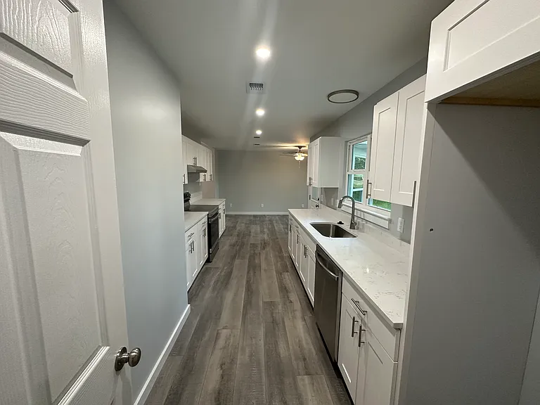 3604 Beach View Dr — Photo 6