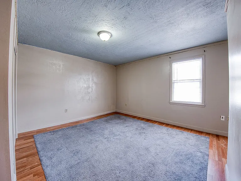 126 Railroad St #128 — Photo 33