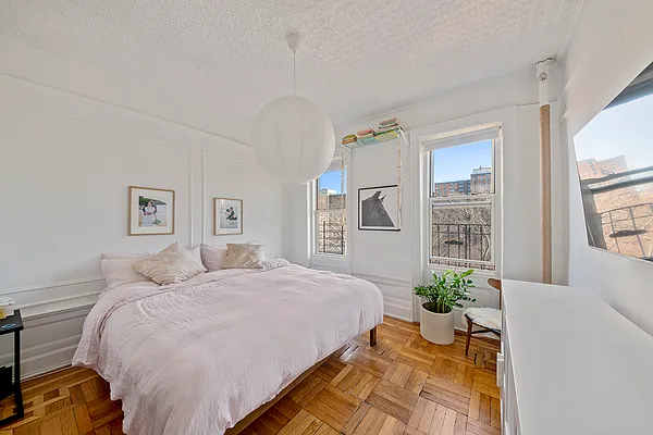 Rented by Camelot Realty Group | media 1