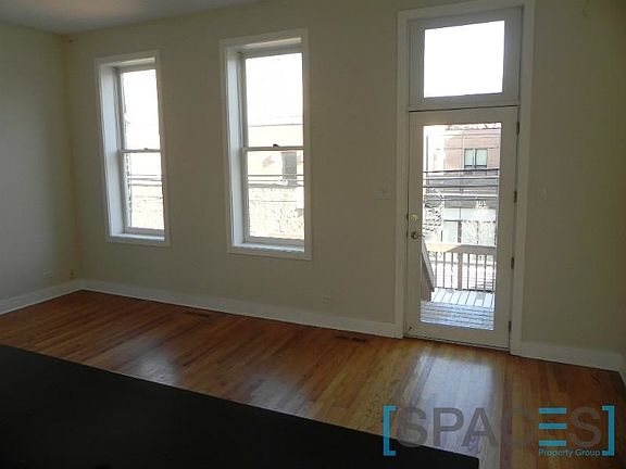 2nd image of 1867 N Bissell St #B2