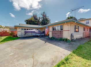 2008 McClaskey Ln, Eureka, CA 95503