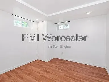 122 Crescent St — Photo 14
