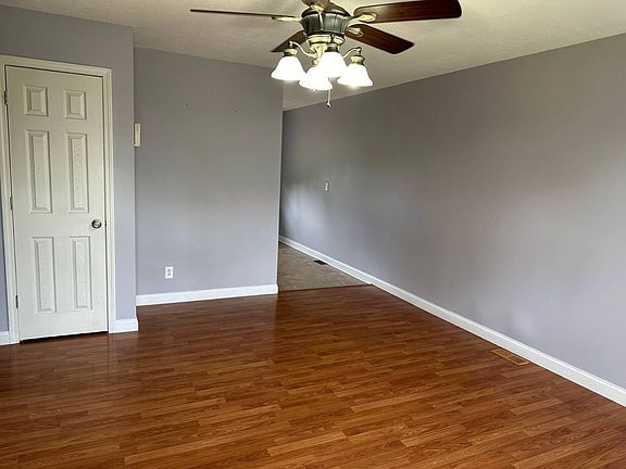 2nd image of 2219 Webster Ct
