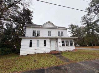 100 N Franklin St, Whiteville, NC 28472