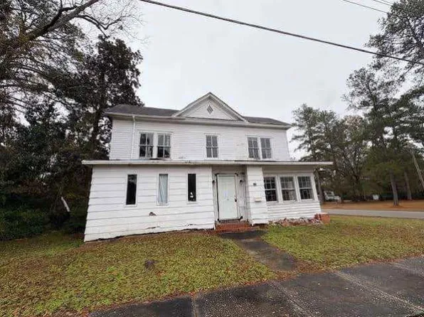100 N Franklin St, Whiteville, NC 28472