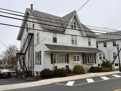 36 S Main St, Coopersburg, PA, 18036