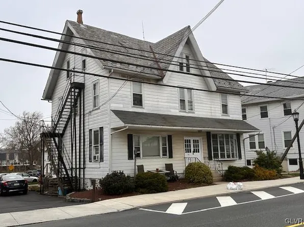 36 S Main St, Coopersburg, PA 18036