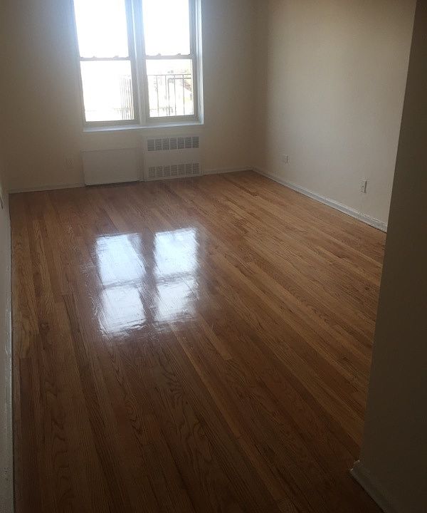 2nd image of 211 Brighton 15th St #1AA