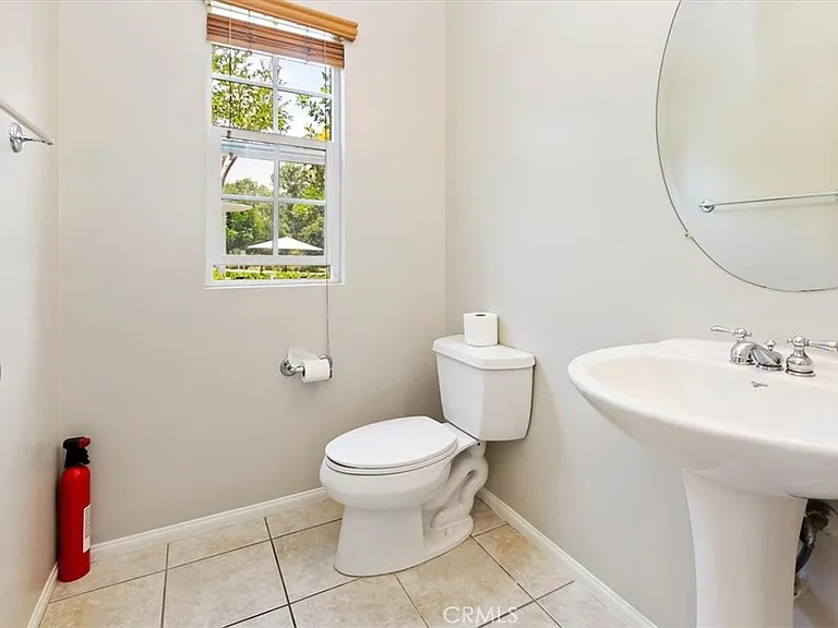 15 Wildflower Pl — Photo 8