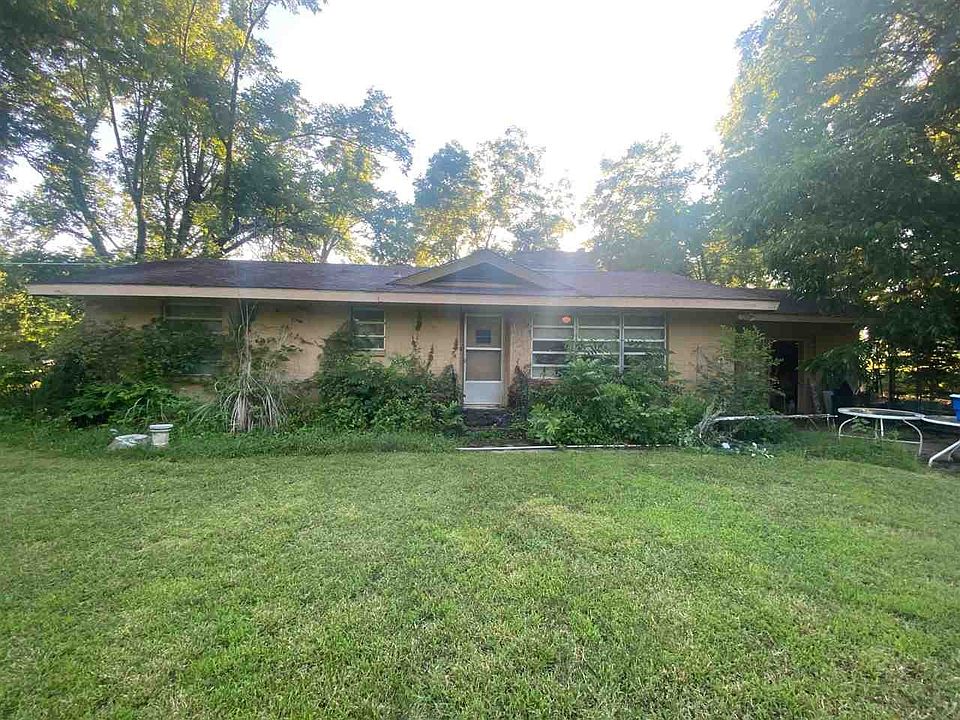 1st image of 2305 N 8th St