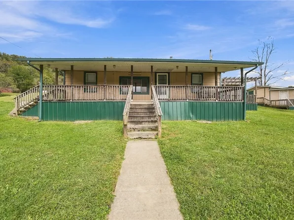 6592 Pullman Rd, Pennsboro, WV 26415