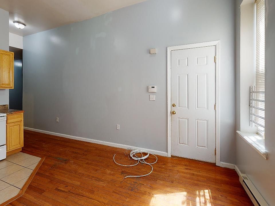 2nd image of 1719 N Willington St #A