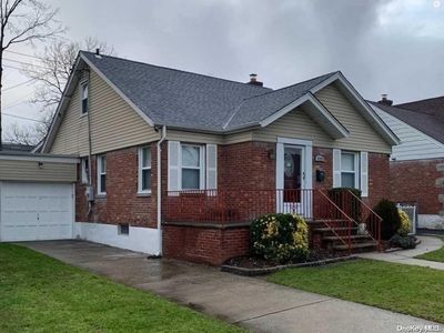 1777 Stewart Avenue, New Hyde Park, NY, 11040