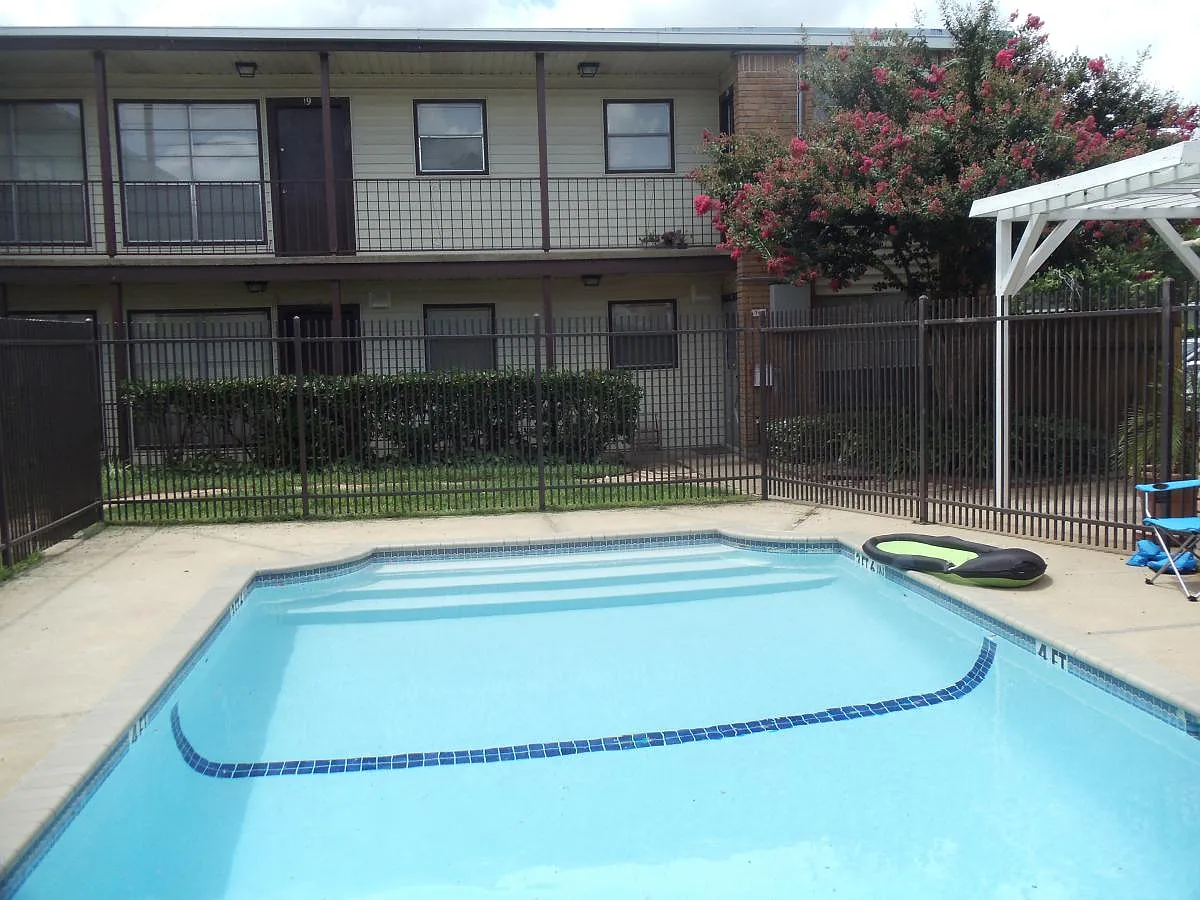 1 bed, 675 sqft, $945 — Photo 2