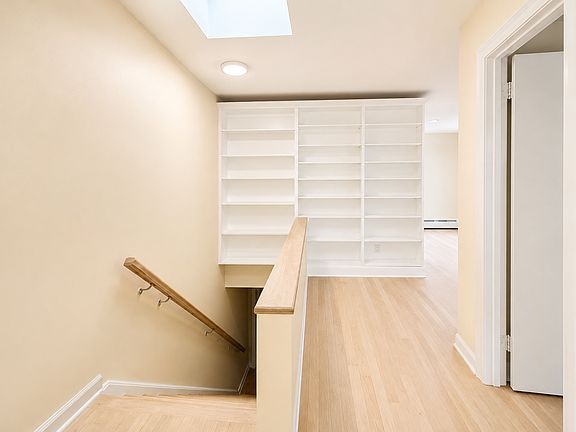 4th image of 23-32 36th St #2