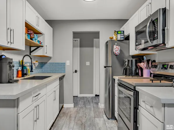 3935 Clear Acre Ln APT 214, Reno, NV 89512