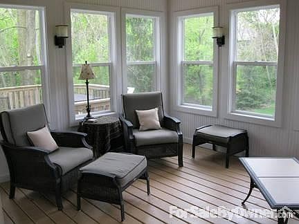 3 Season Screen Sunroom 14 x 14
						:
						Catherdral cedar ceiling. Leads to large deck for more outdoor living space.