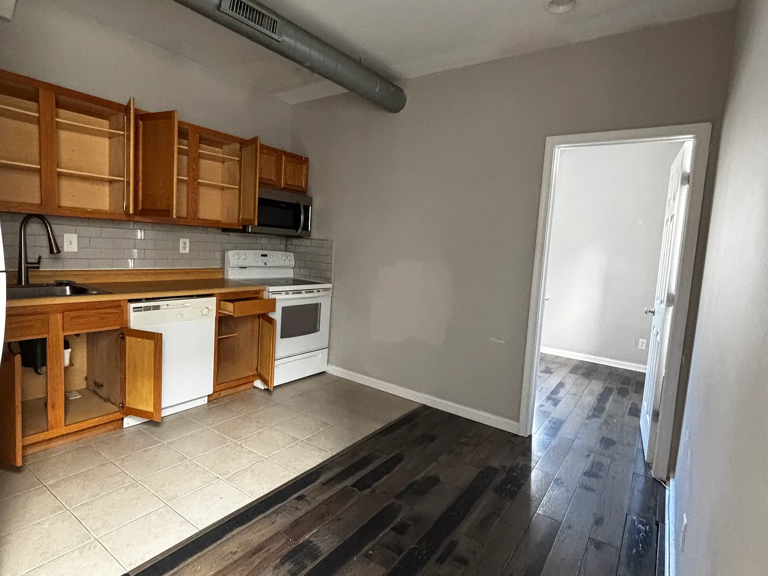 1 bed, 750 sqft, $1,200 — Photo 2