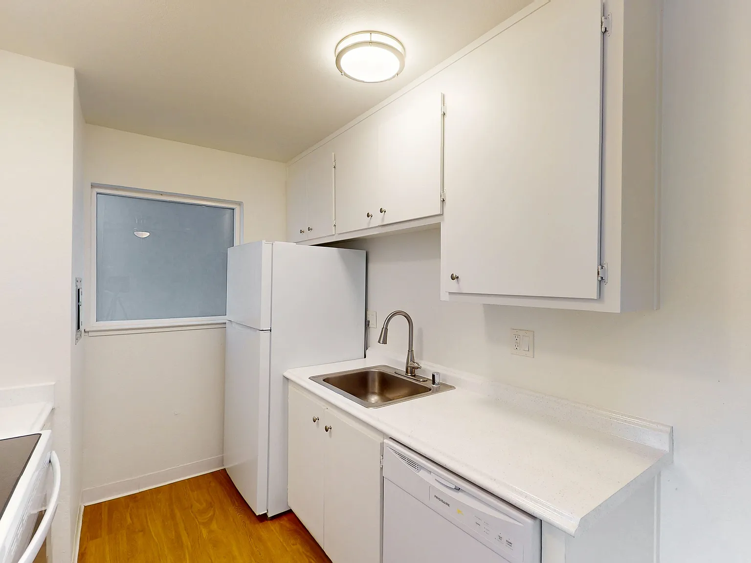 Comfortable 1BR in Novato | Parking Included | Pet Friendly — Photo 3