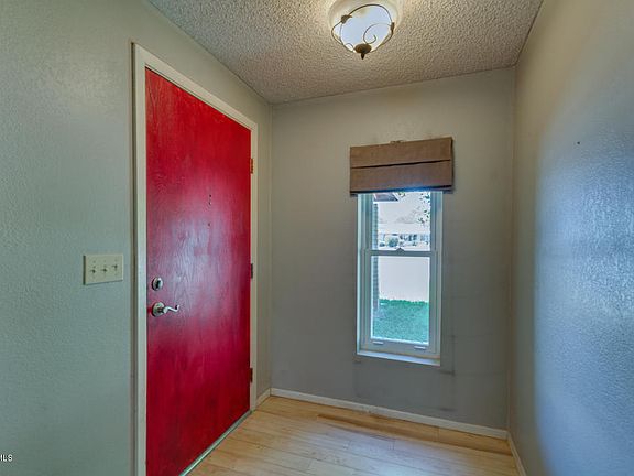 5th image of 4610 W Alice Ave