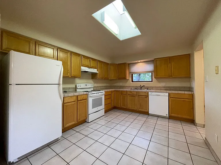 3245 Casa Rinconada — Photo 4