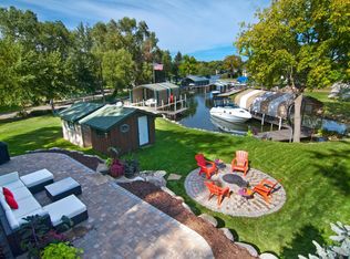 3800 Sunset Dr, Spring Park, MN 55384