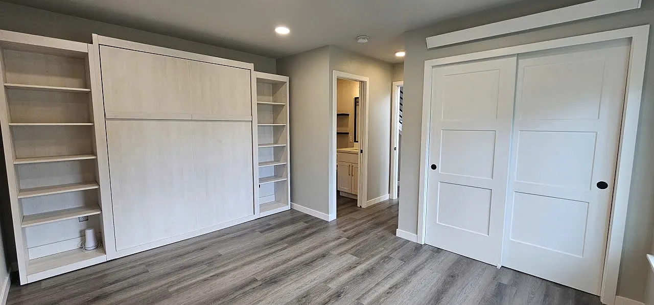 4 bed, 3.5 bath, 2050 sqft, $4,300 — Photo 2