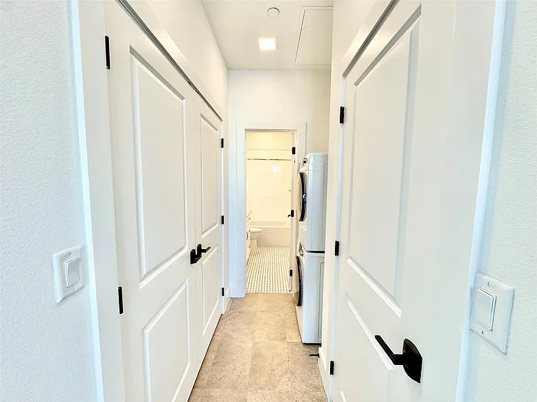 2102 Mechanic St #104 — Photo 9