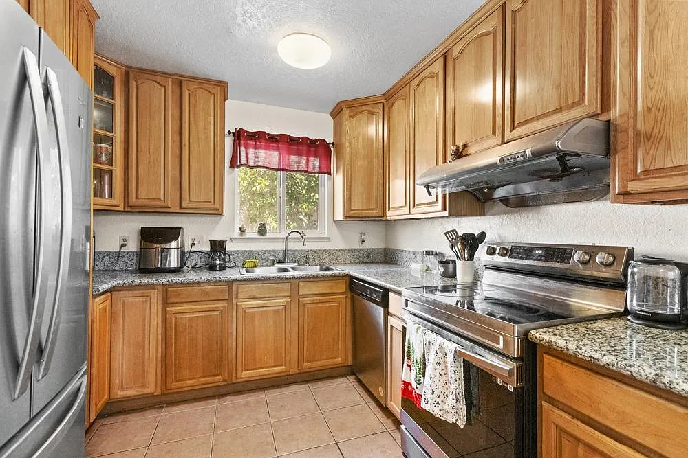 7525 Golf Club Ct photo 1