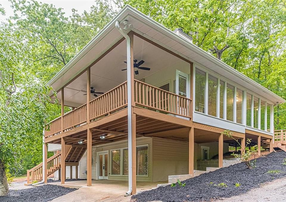 1st image of 6345 Garden Ln