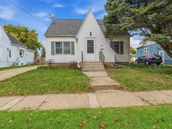 112 Burchard St, Beaver Dam, WI 53916