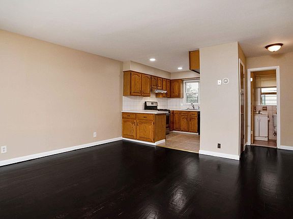 4th image of 6223 Spencer Ave #0