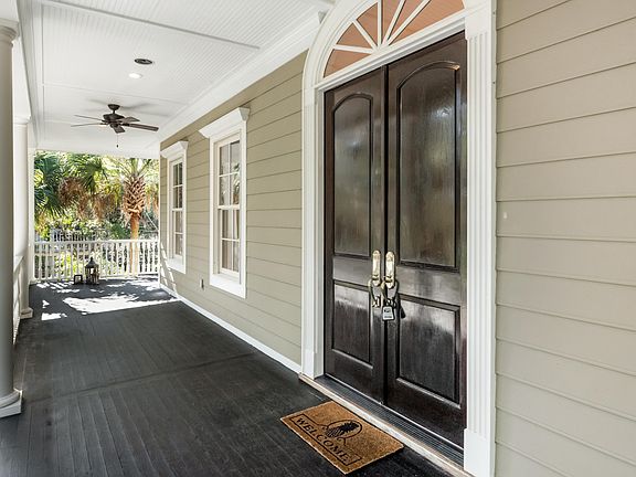 5th image of 2824 Old Drake Dr